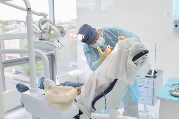 Best Emergency Tooth Extraction in Holiday Island, AR